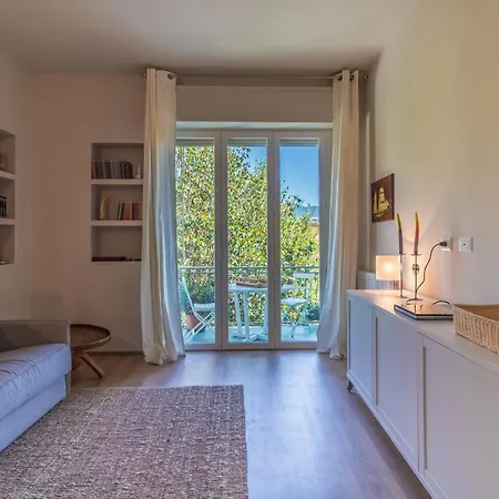 Clipper By Portofino Homes Lägenhet